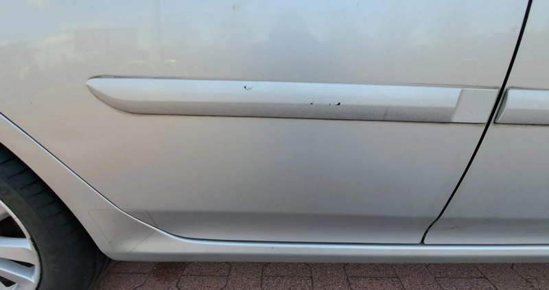 Toyota Corolla cena 19900 przebieg: 195500, rok produkcji 2008 z Katowice małe 254